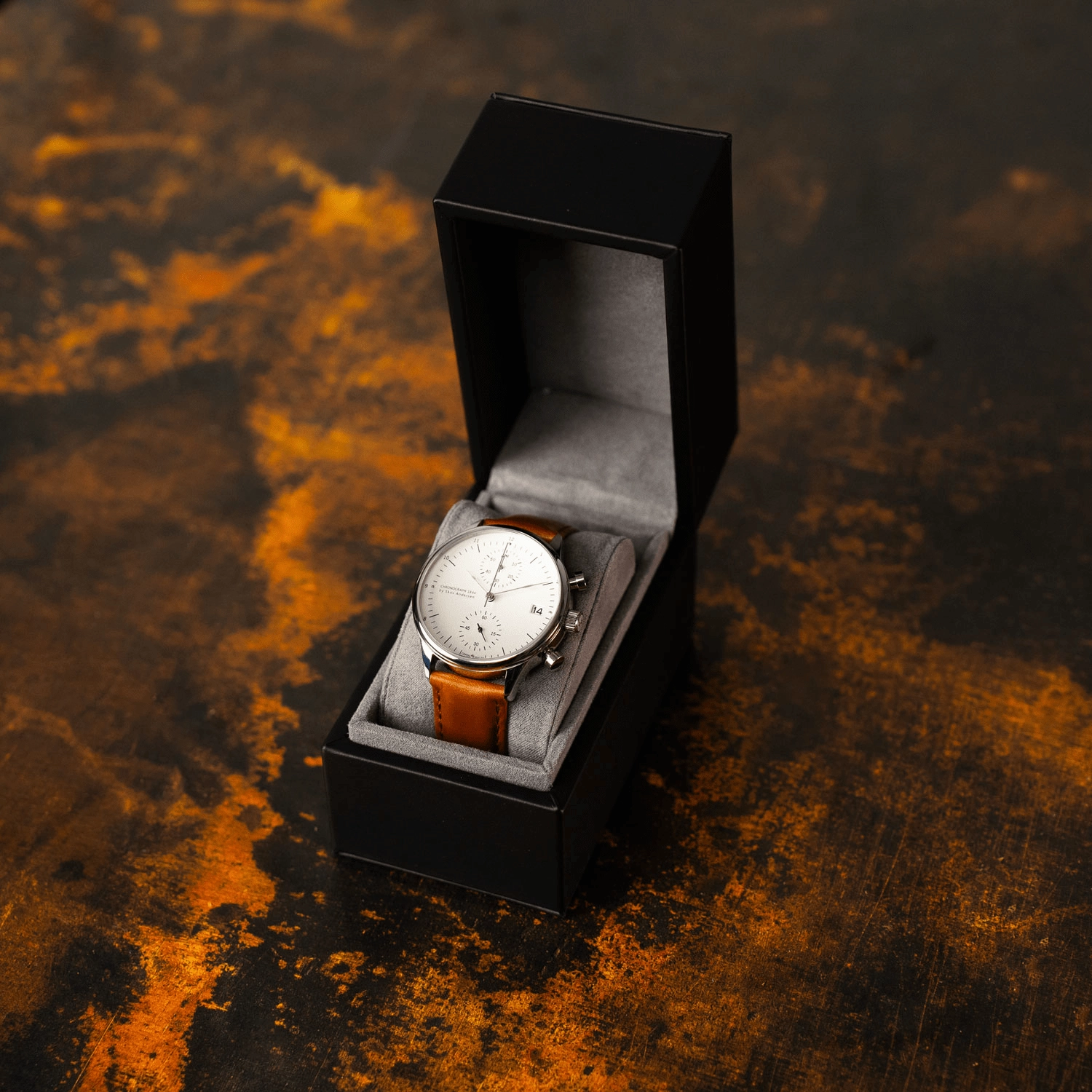 1844 Chronograph. Steel / White