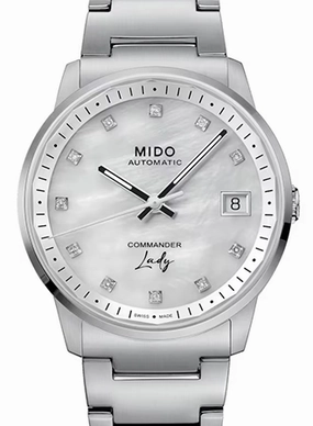 Commander Lady Mother of Pearl Ref. M021.207.11.106.00