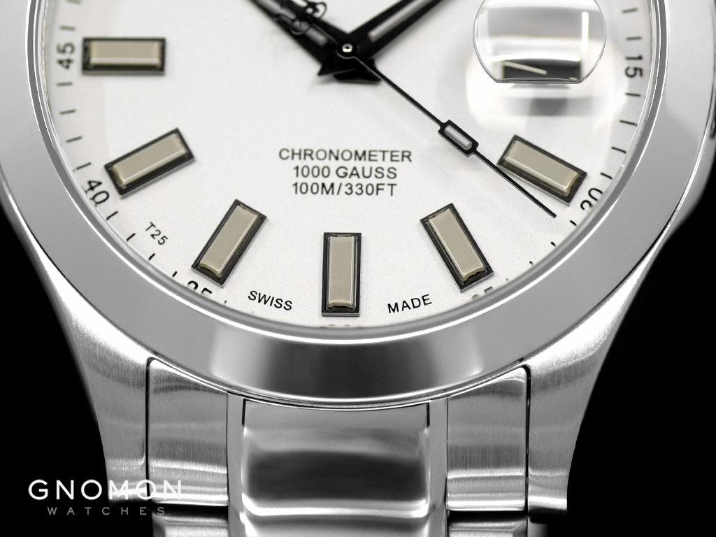 Engineer III Marvelight Chronometer White Ref. NM9026C-S6CJ-WH - 904L Steel