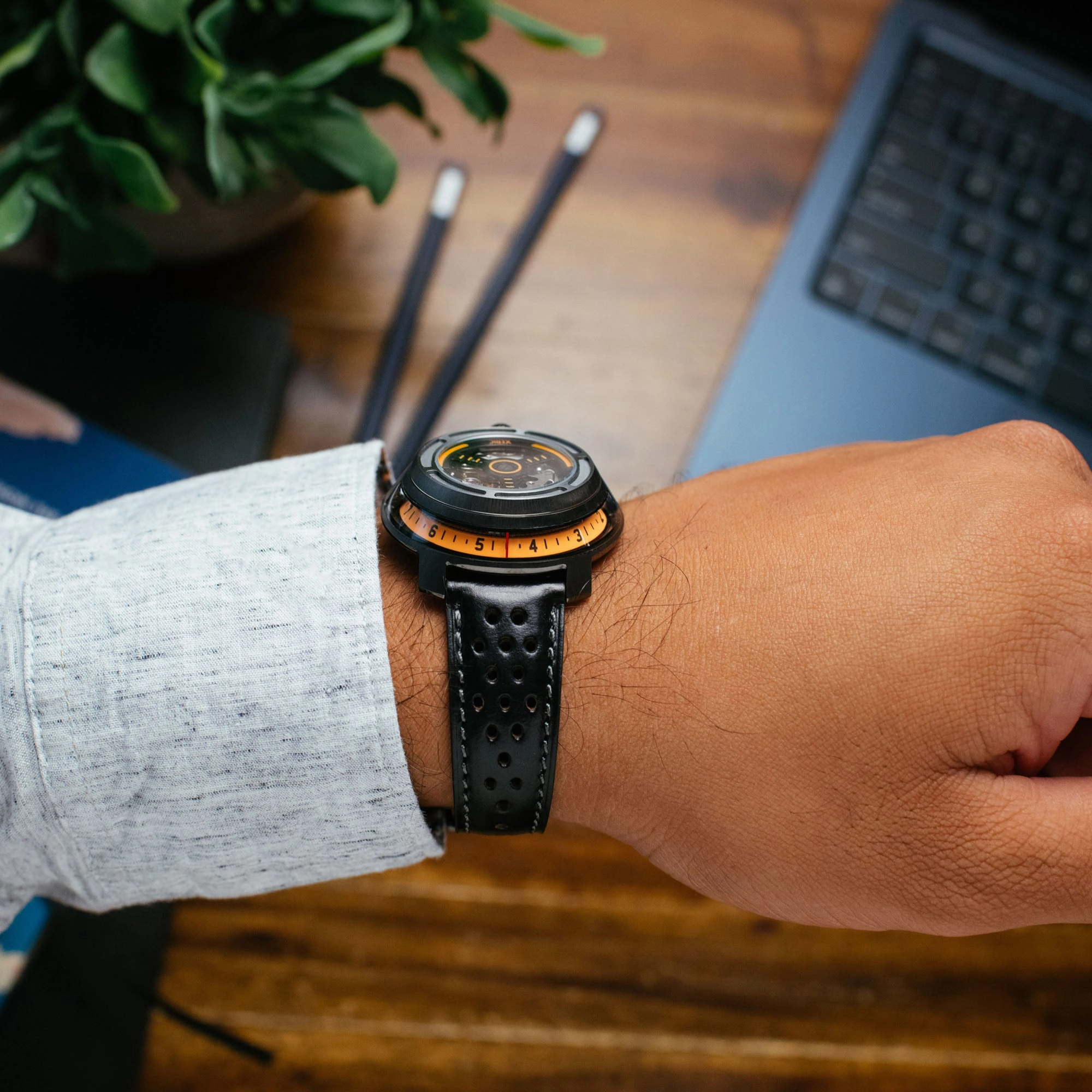 Invertor II Automatic Gunmetal Orange