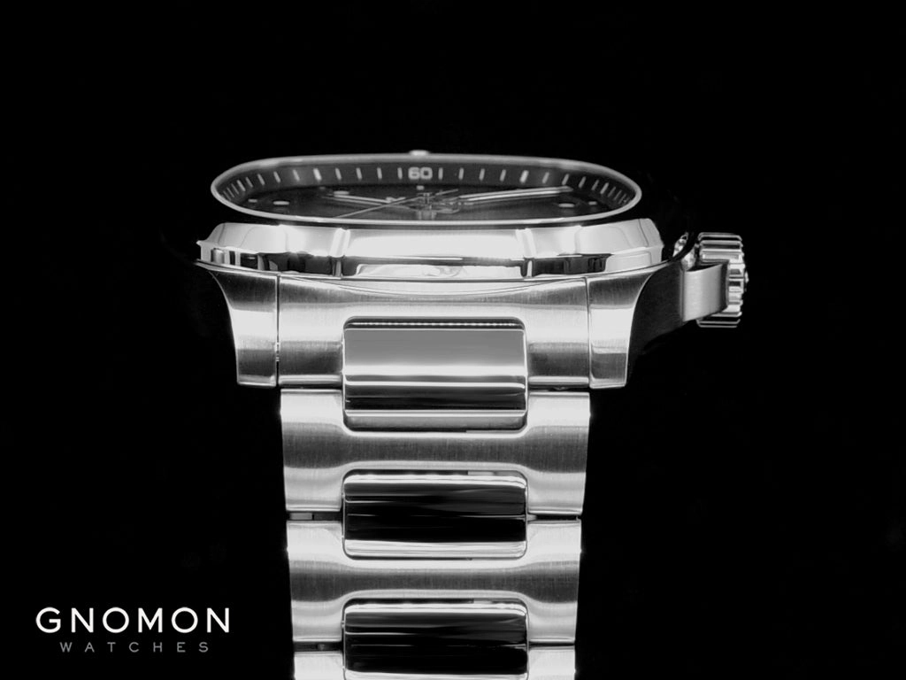 Multifort TV Big Date Grey Ref. M049.526.11.081.00