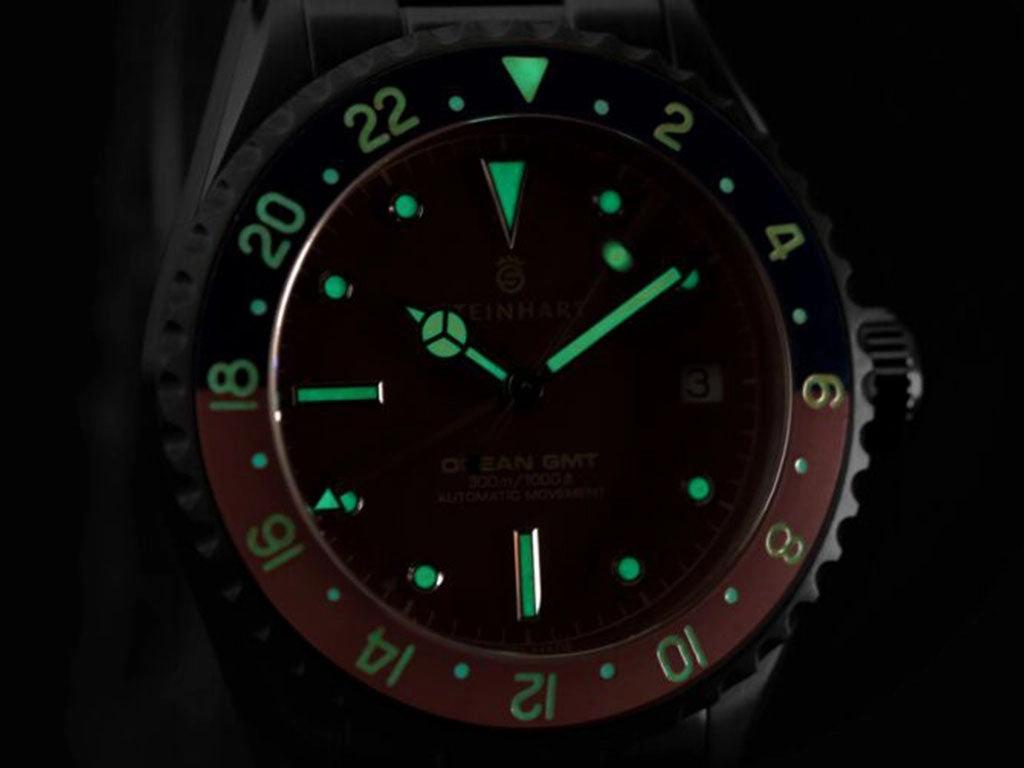 Ocean 39 Vintage GMT Premium Red Ceramic