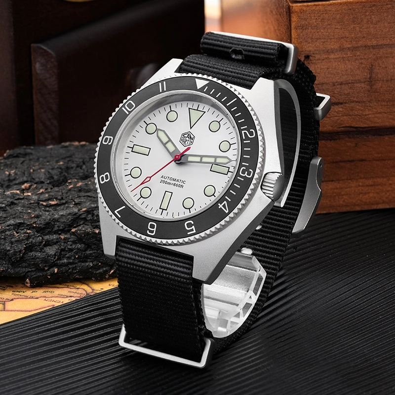Watchdives x San Martin Automatic Dive Watch SN0123G V2 - Limited Edition